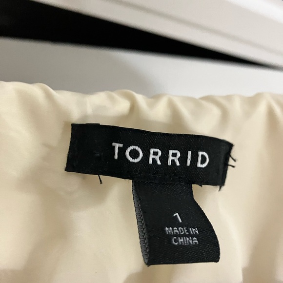 Torrid Nylon Color Block Rain Jacket - Picture 4 of 15